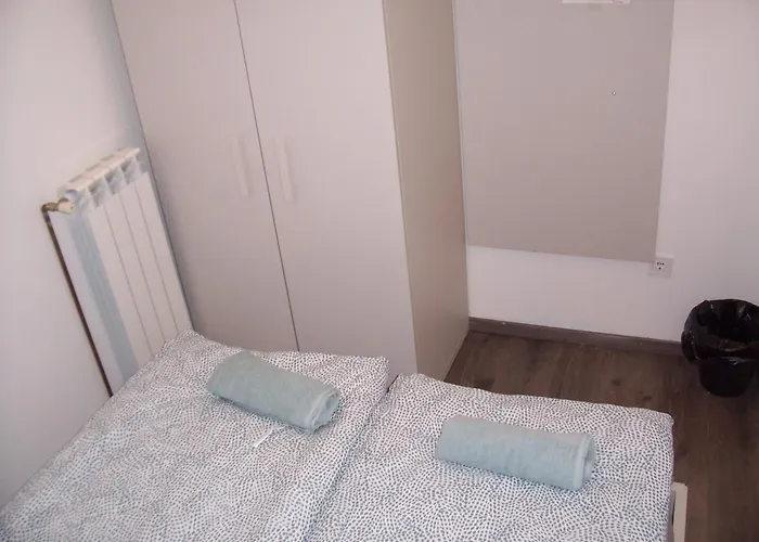 Trinity Homes Gazde/Camere de închiriat